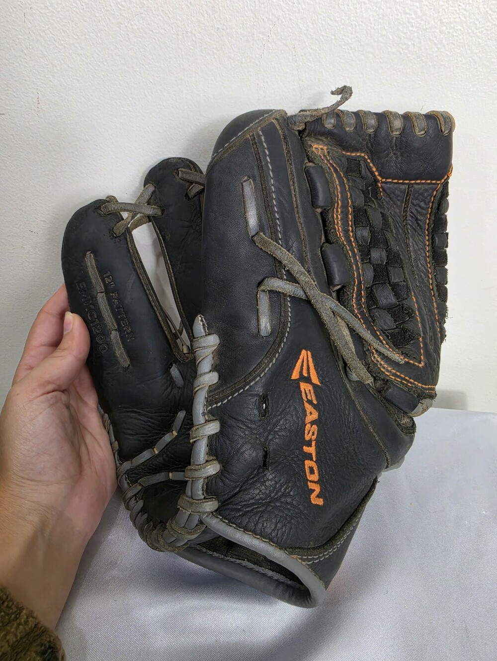 Easton EMKC1200 Baseball Leather Glove 12" Right Hand Throw